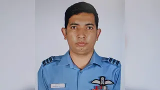 असम में वायुसेना का AN-32 विमान दुर्घटनाग्रस्त, देहरादून के स्क्वाड्रन लीडर प्रशांत सिंह बलिदान